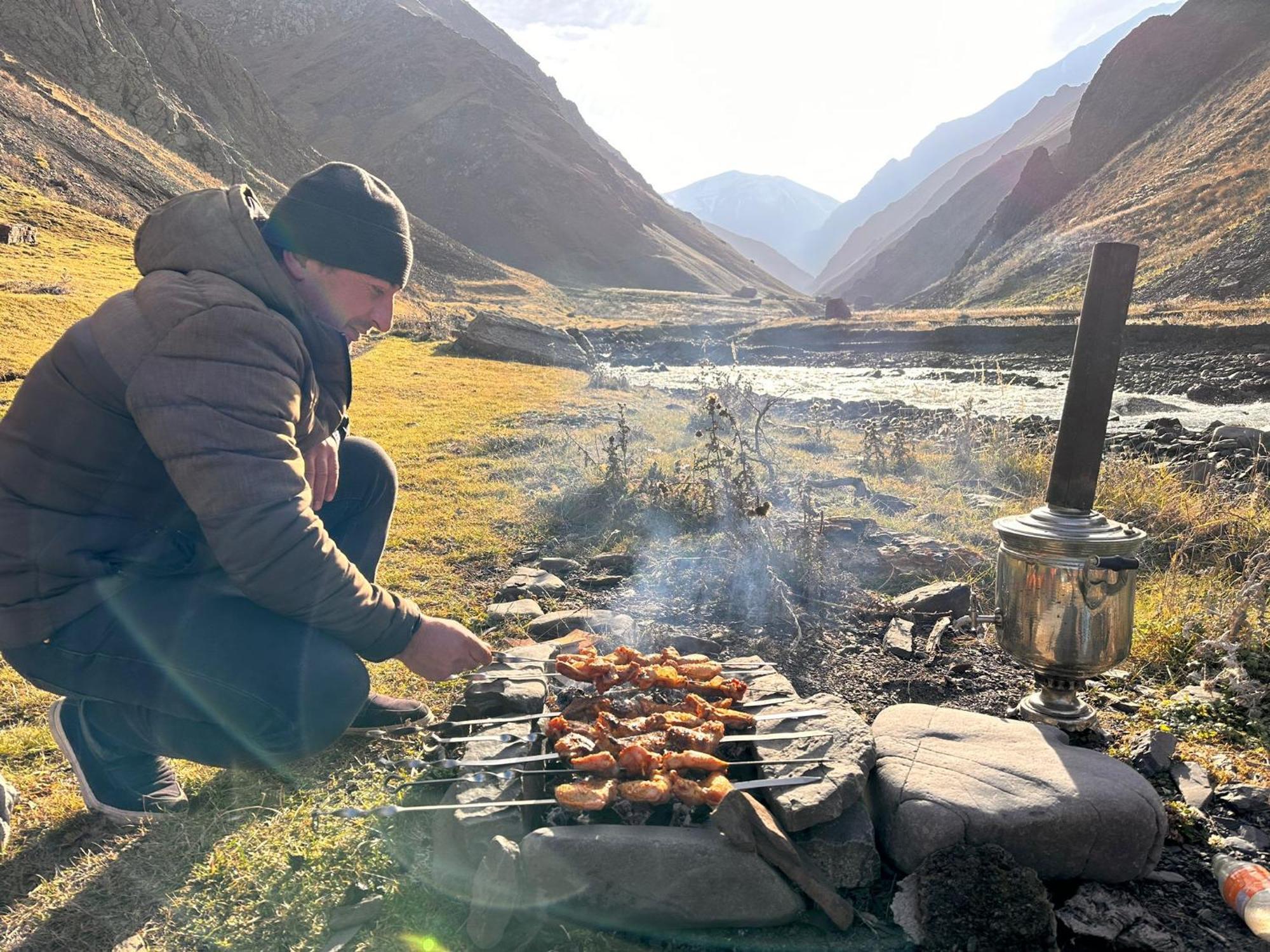 Xinaliq Khinalig Izzet'S Riverside Home Stay Extérieur photo