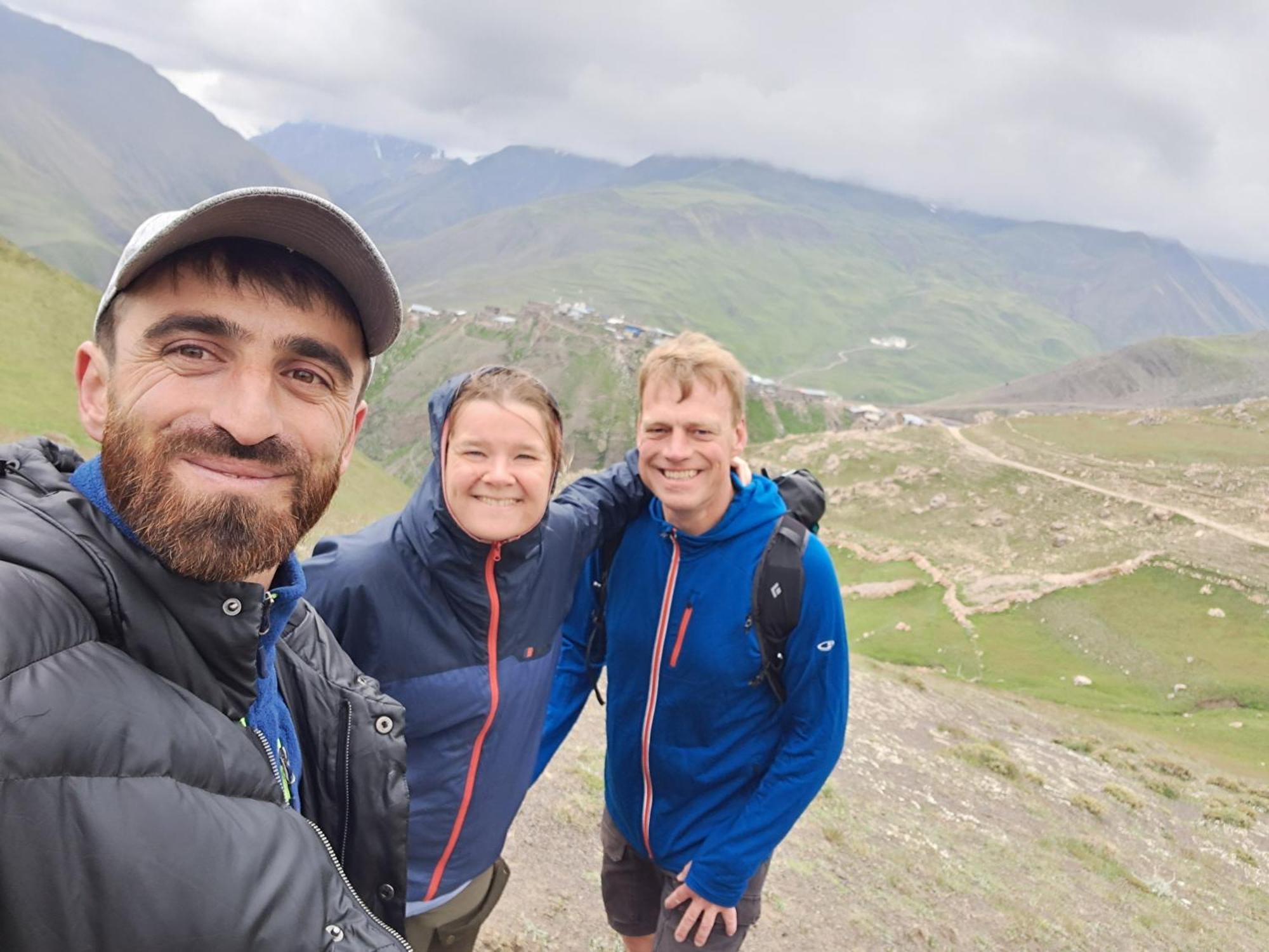 Xinaliq Khinalig Izzet'S Riverside Home Stay Extérieur photo