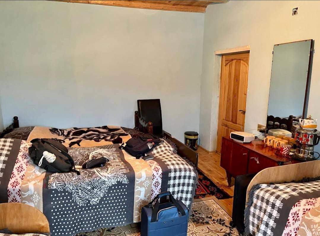 Xinaliq Khinalig Izzet'S Riverside Home Stay Extérieur photo